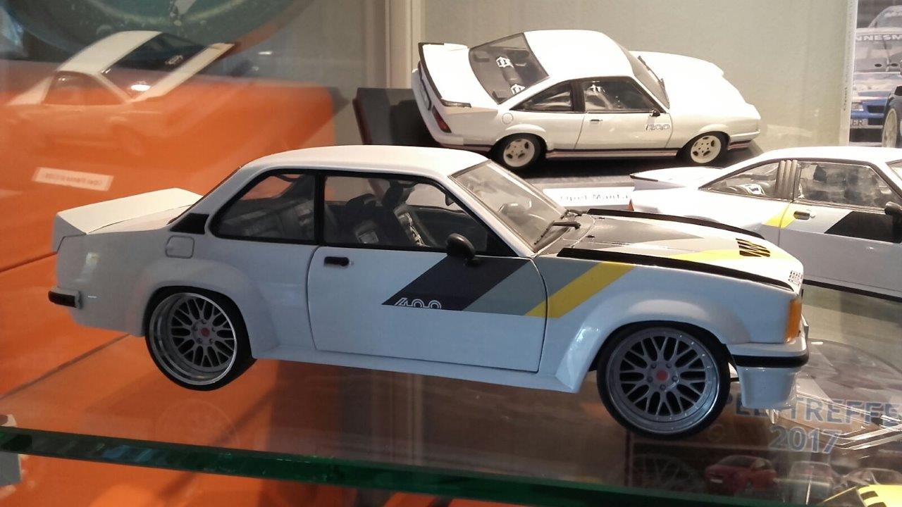 Vitrine (110)