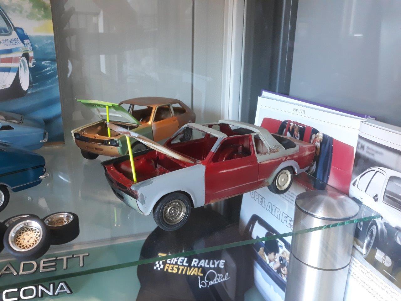Vitrine (130)