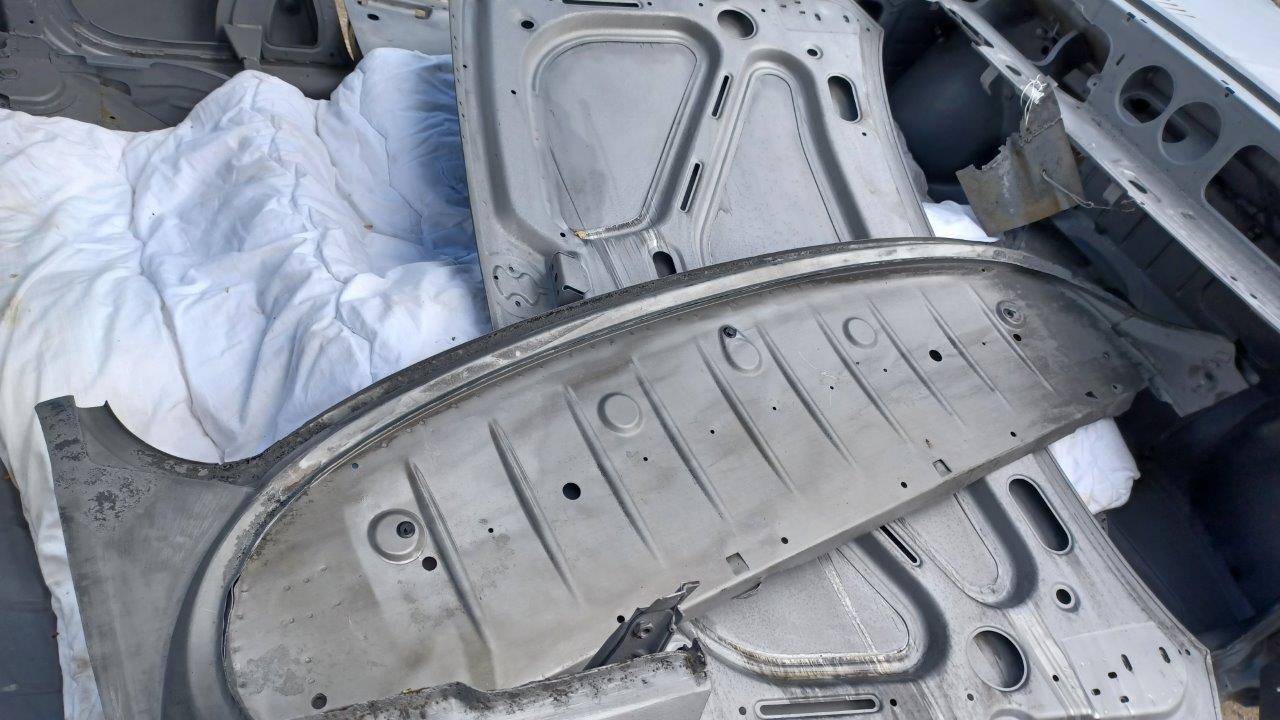 BMW-2000-CSI-01-110