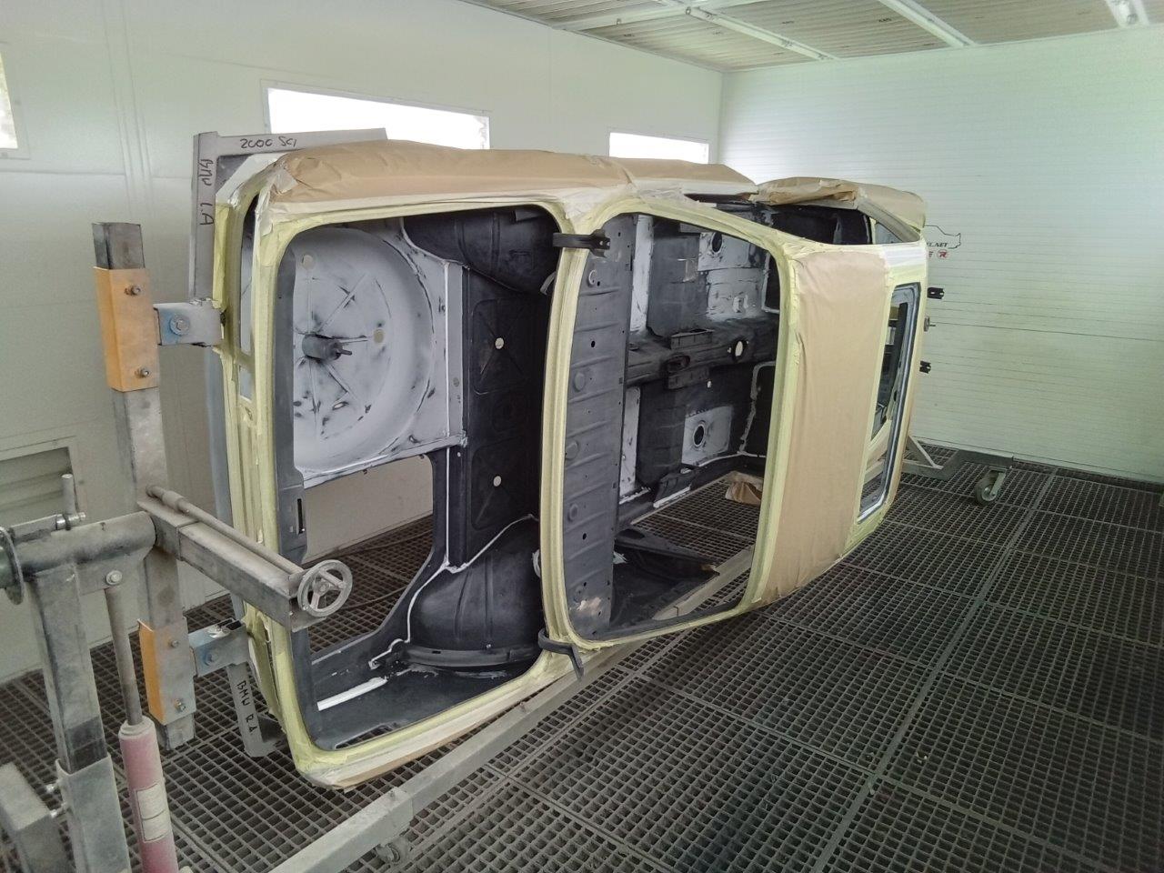 BMW-2000-CSI-01-242
