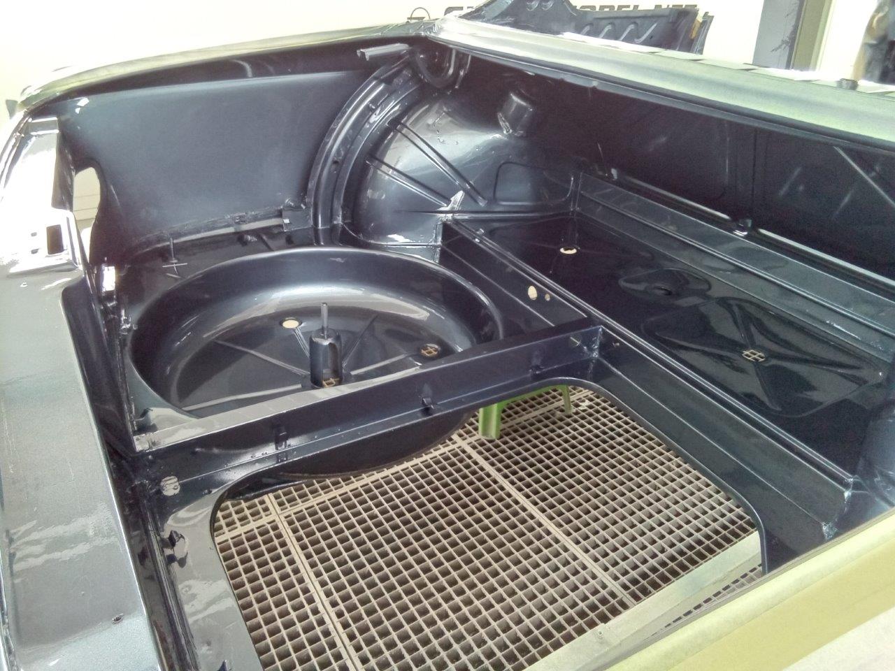 BMW-2000-CSI-01-251