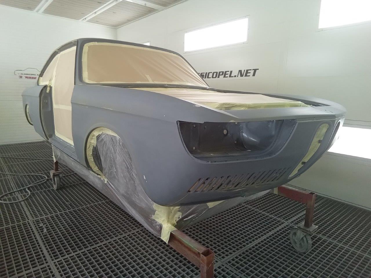 BMW-2000-CSI-01-263