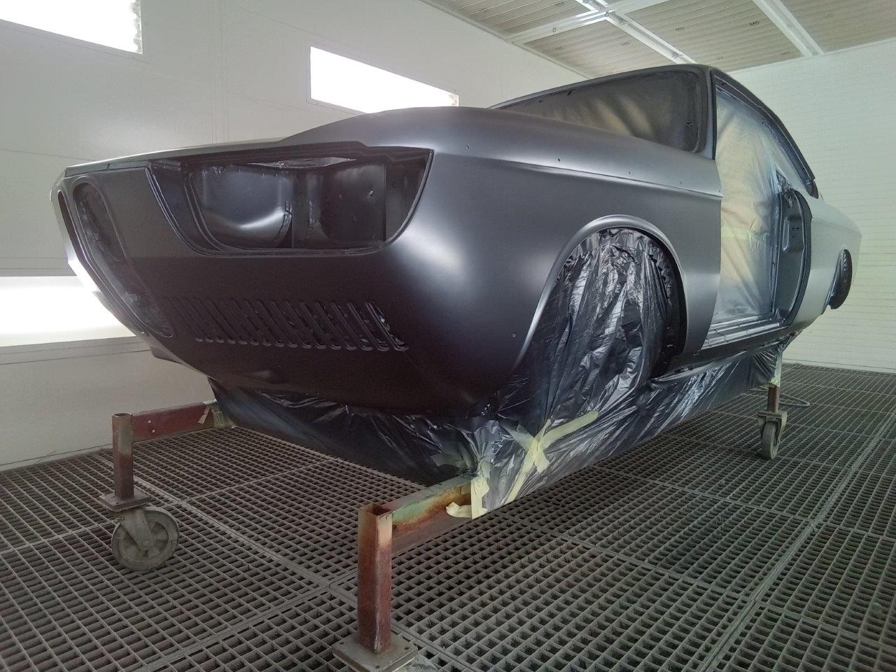 BMW-2000-CSI-01-267