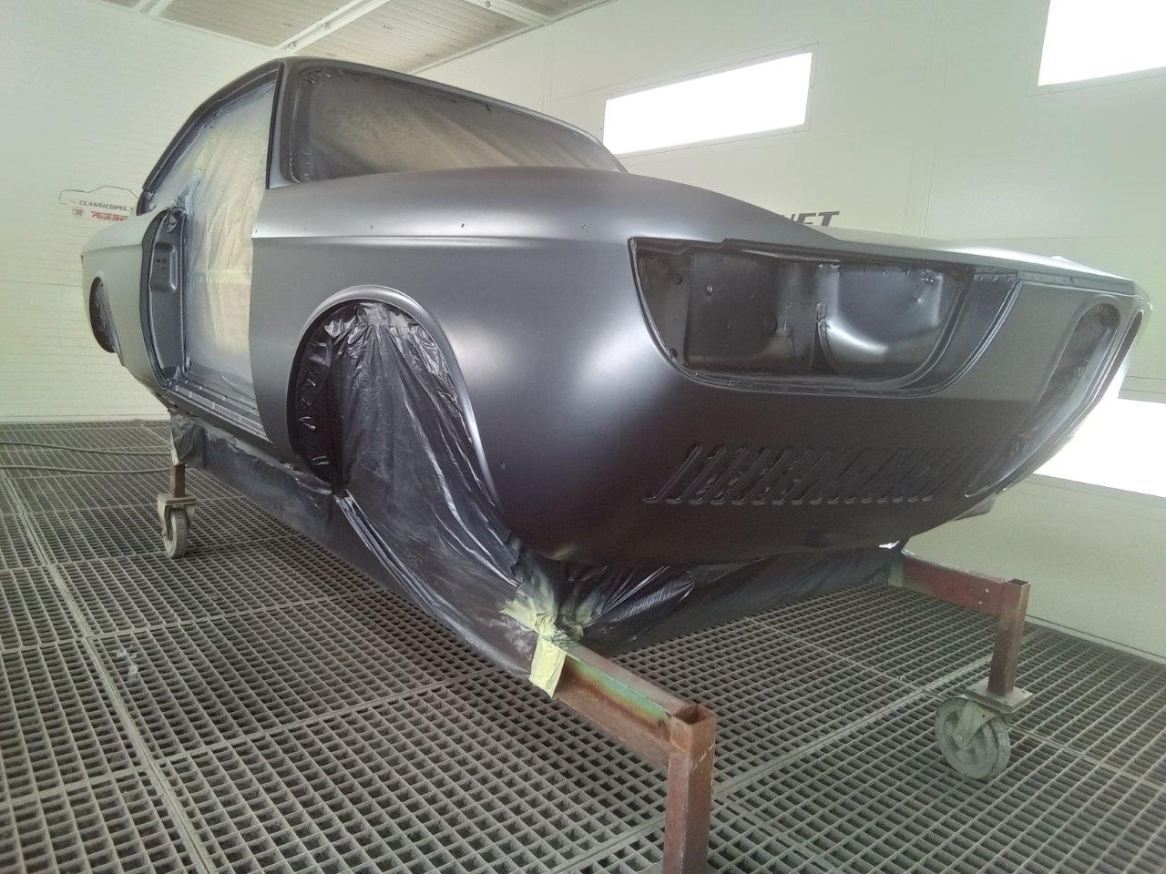 BMW-2000-CSI-01-268