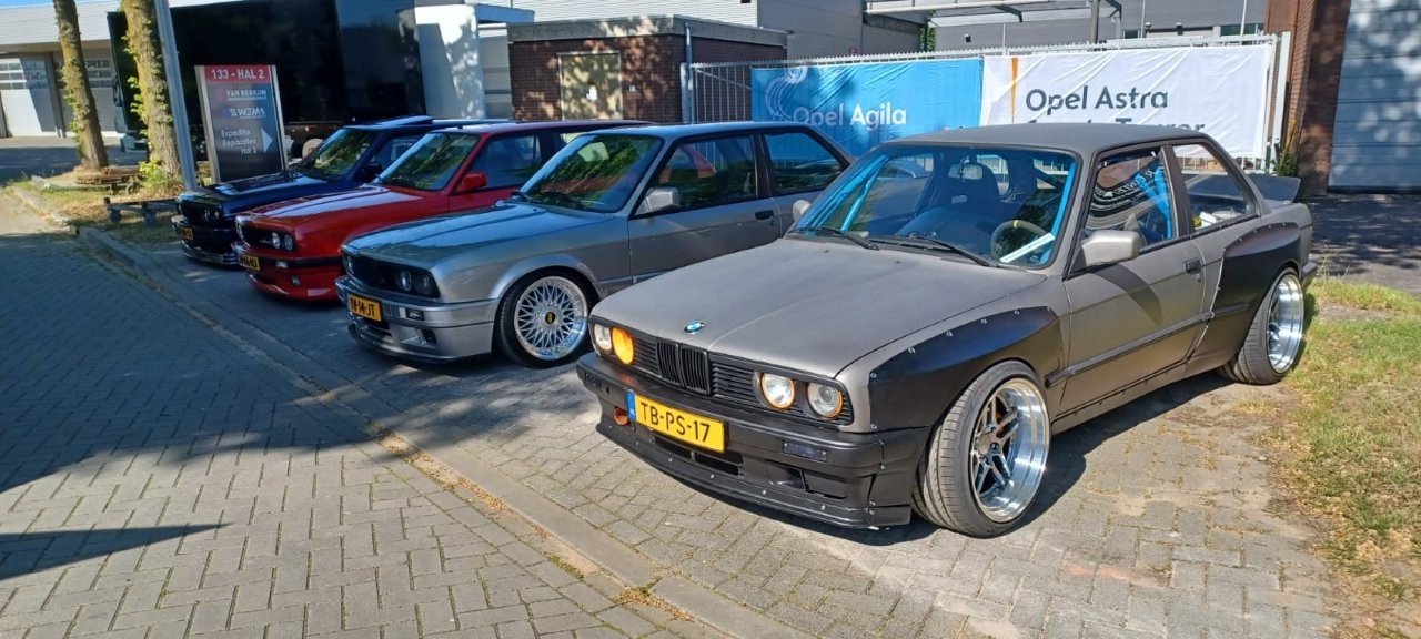 BMW-E30-4.0-V8-Pandem-nr-03-111