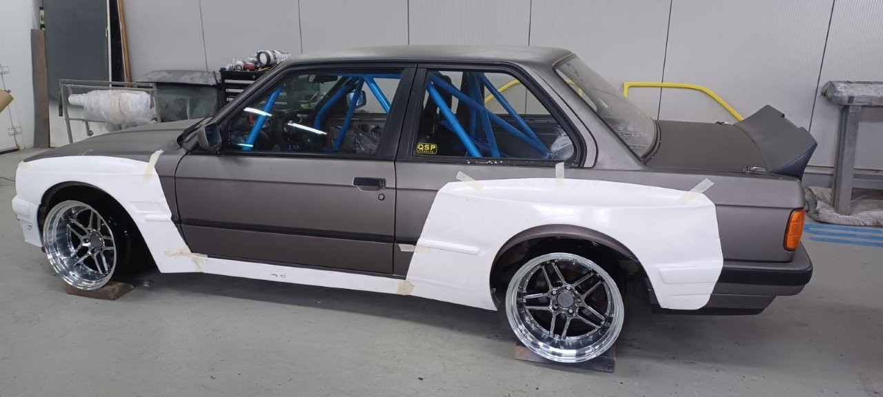BMW-E30-4.0-V8-Pandem-nr-03-121