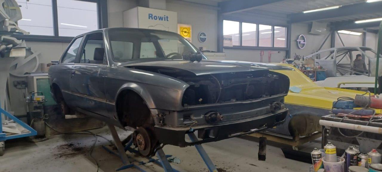 BMW-E30-M-Tech-II-nr-04-144