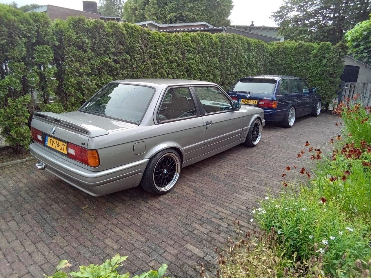 BMW-E30-M-Tech-II-nr-04-166