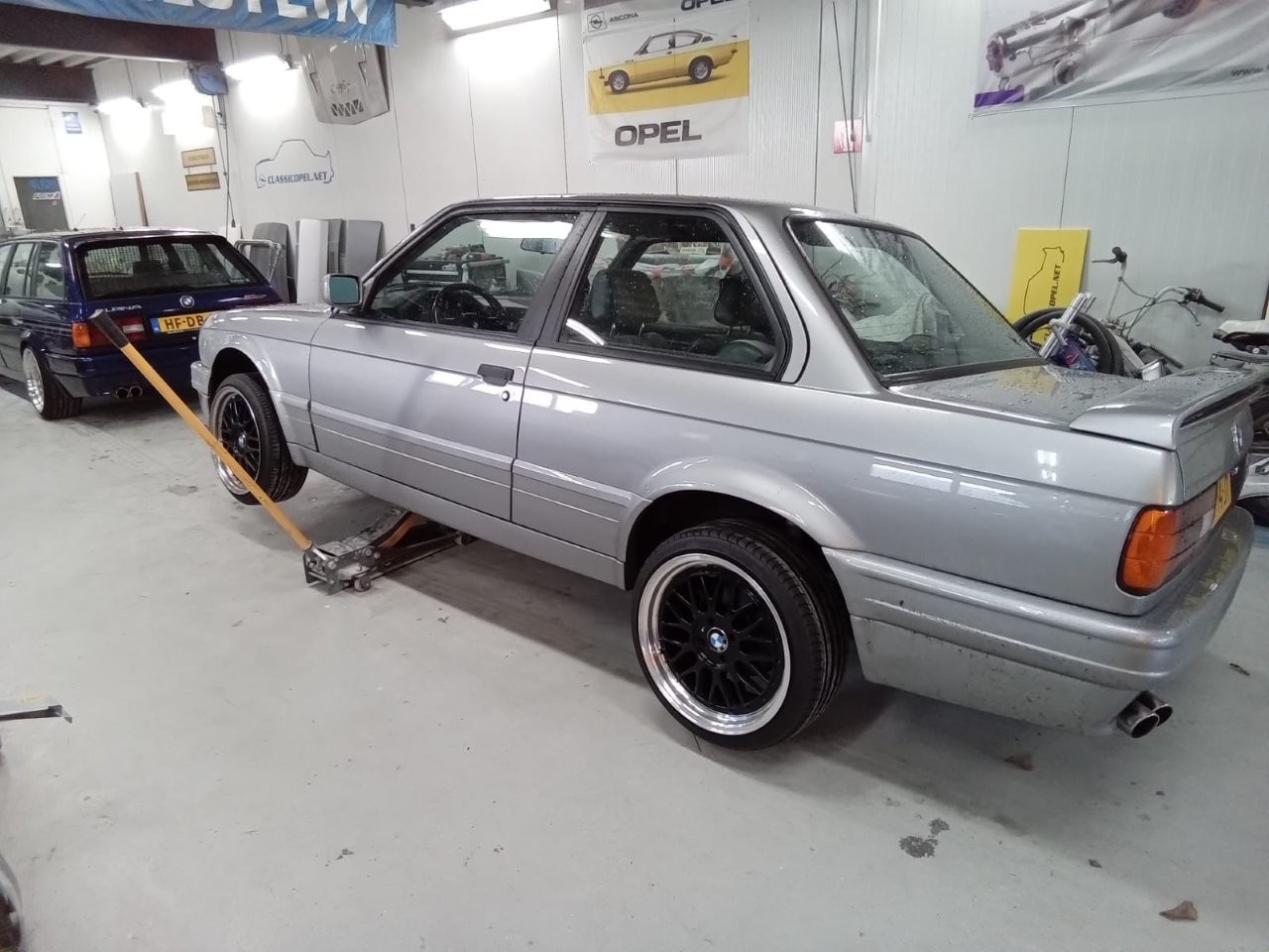 BMW-E30-M-Tech-II-nr-04-171