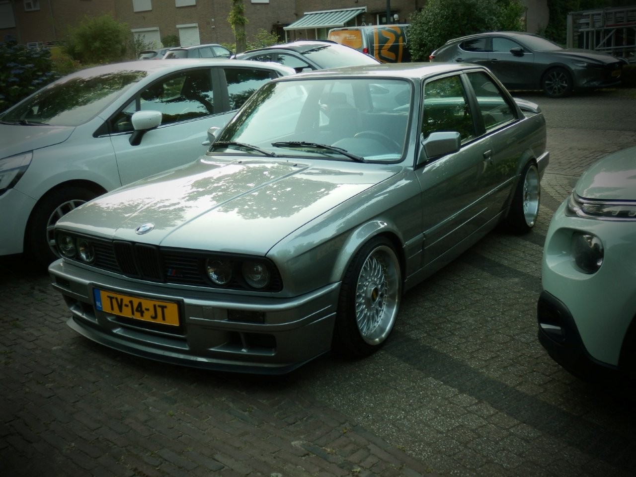 BMW-E30-M-Tech-II-nr-04-180