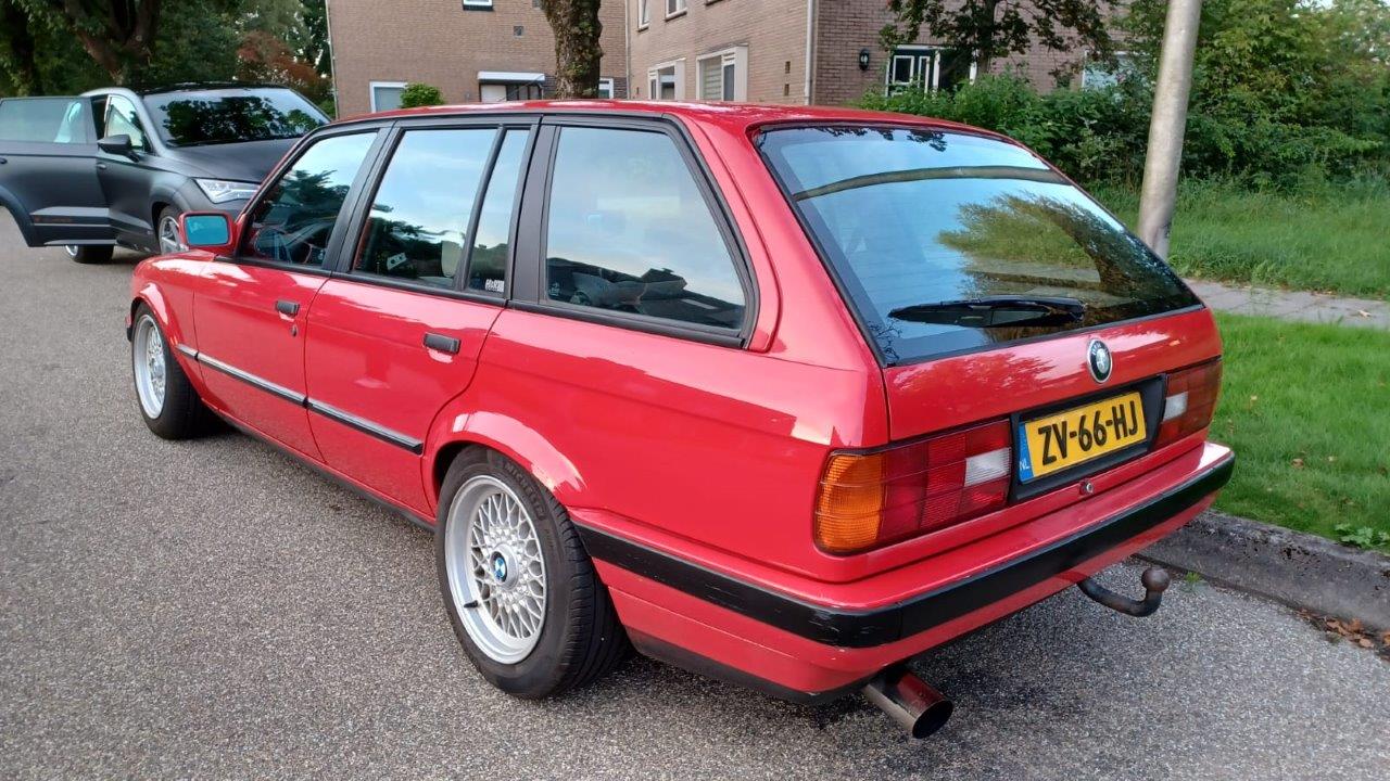 BMW-E30-318iS-Touring-AC-Schnitzer-Tribute-nr-01-101