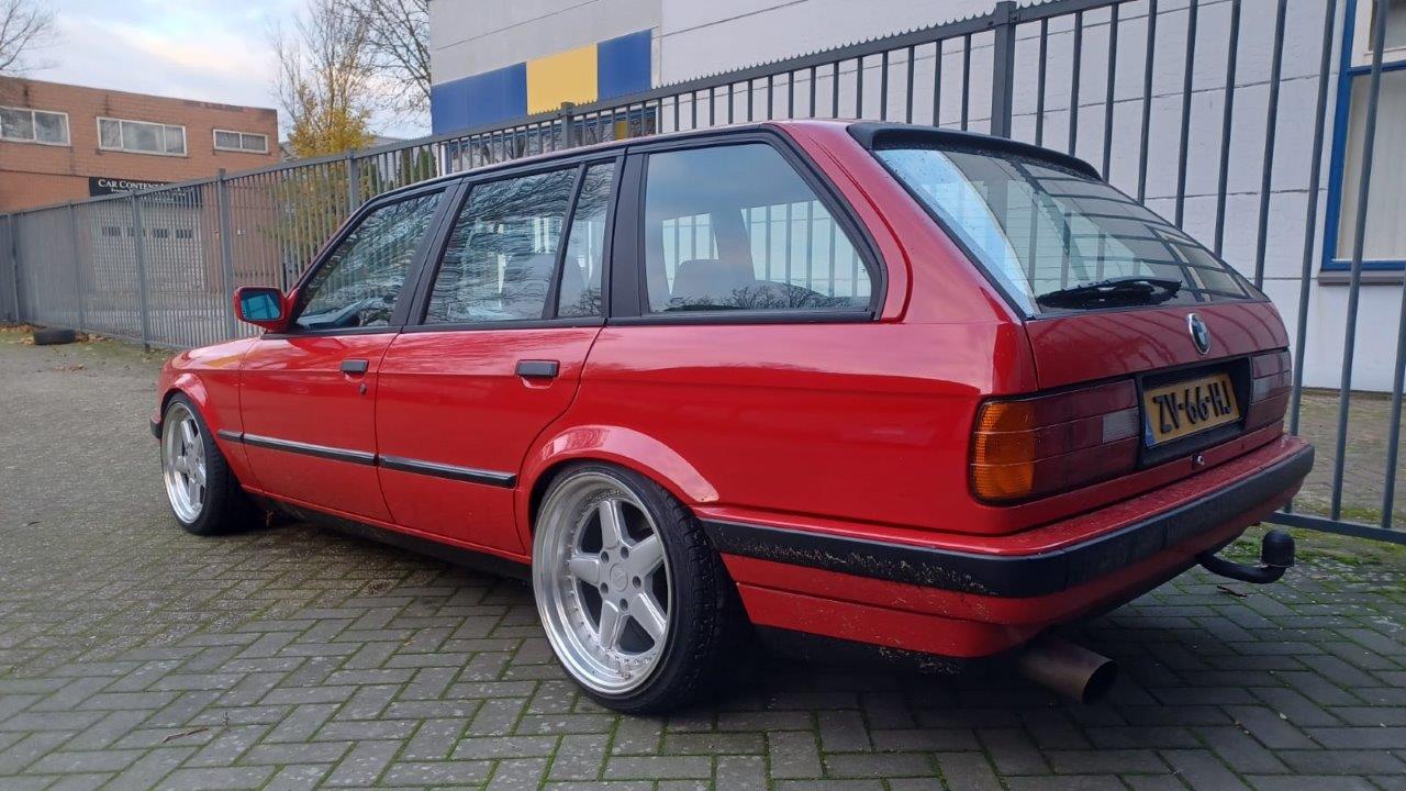 BMW-E30-318iS-Touring-AC-Schnitzer-Tribute-nr-01-108