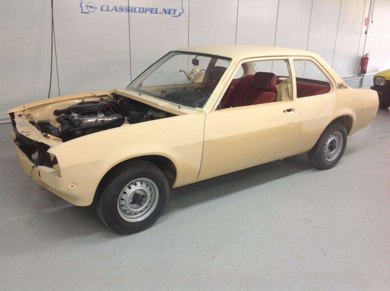 Opel Ascona B 04 (157)