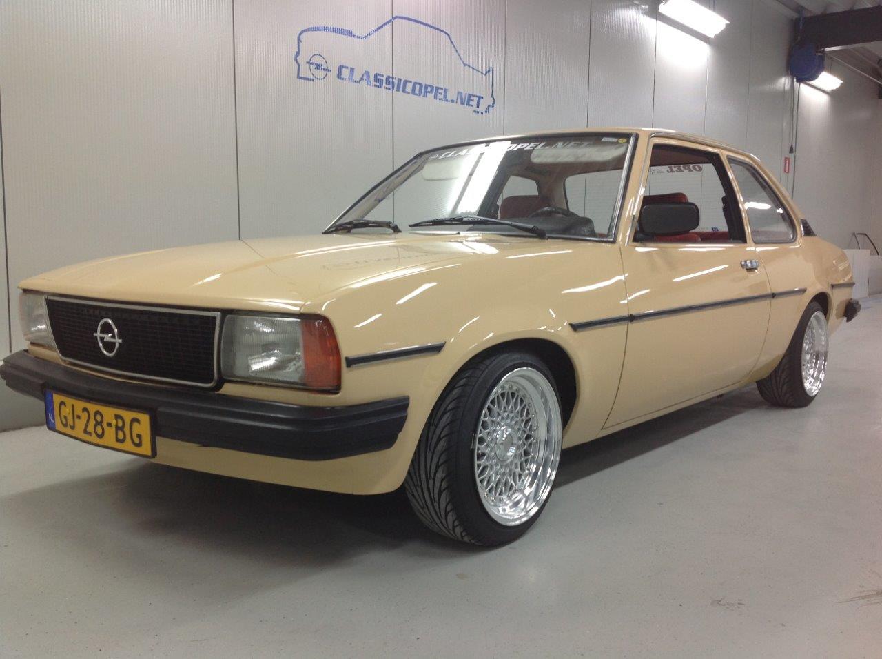 Opel Ascona B 04 (193)
