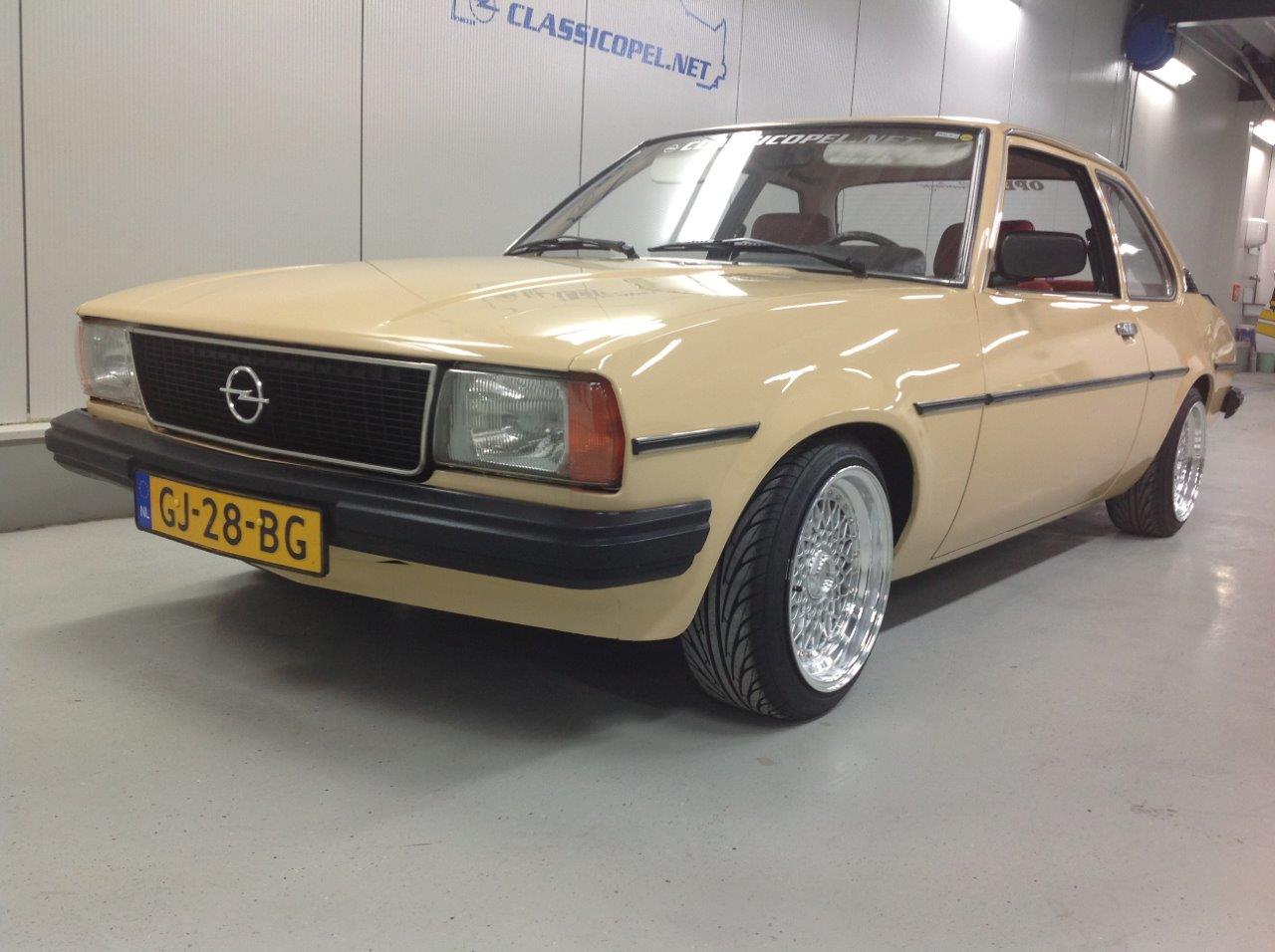 Opel Ascona B 04 (194)