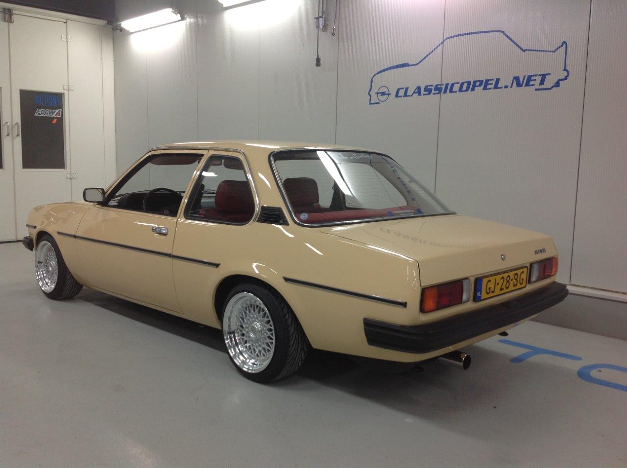 Opel Ascona B 04 (197)