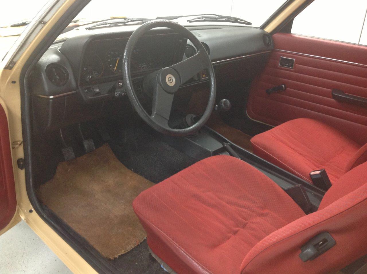 Opel Ascona B 04 (210)