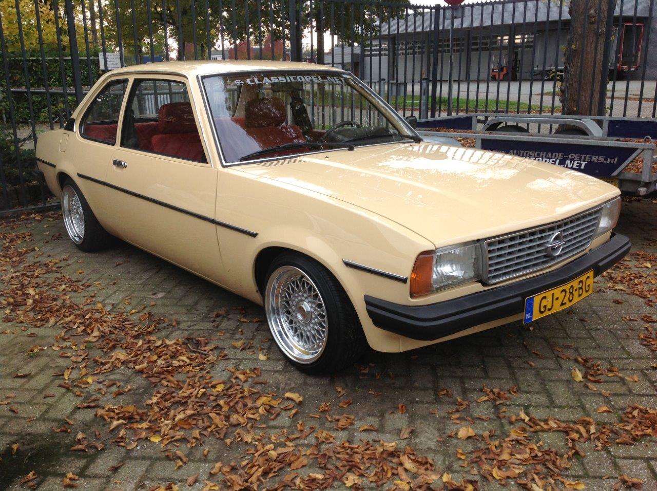 Opel Ascona B 04 (219)