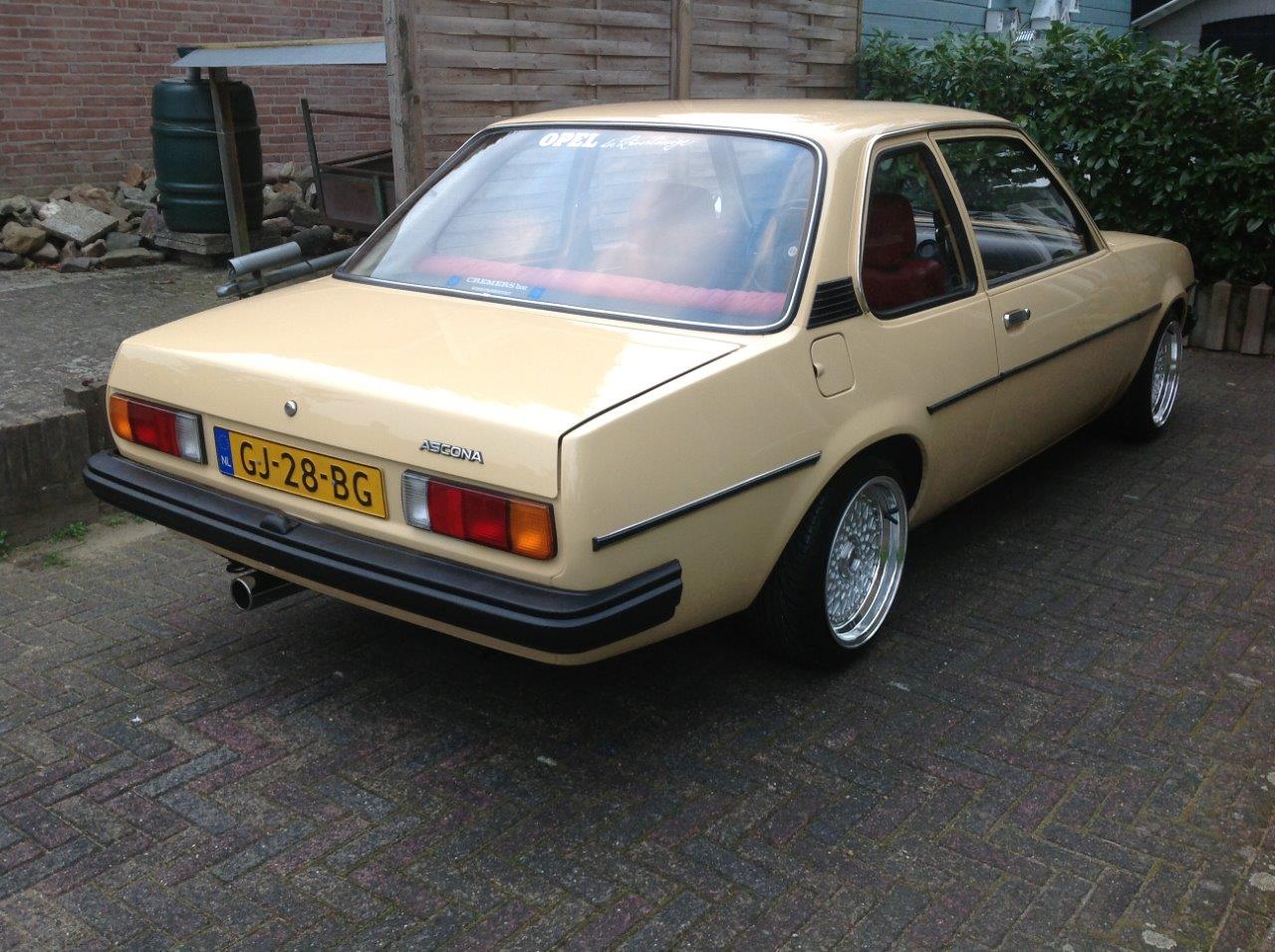 Opel Ascona B 04 (235)
