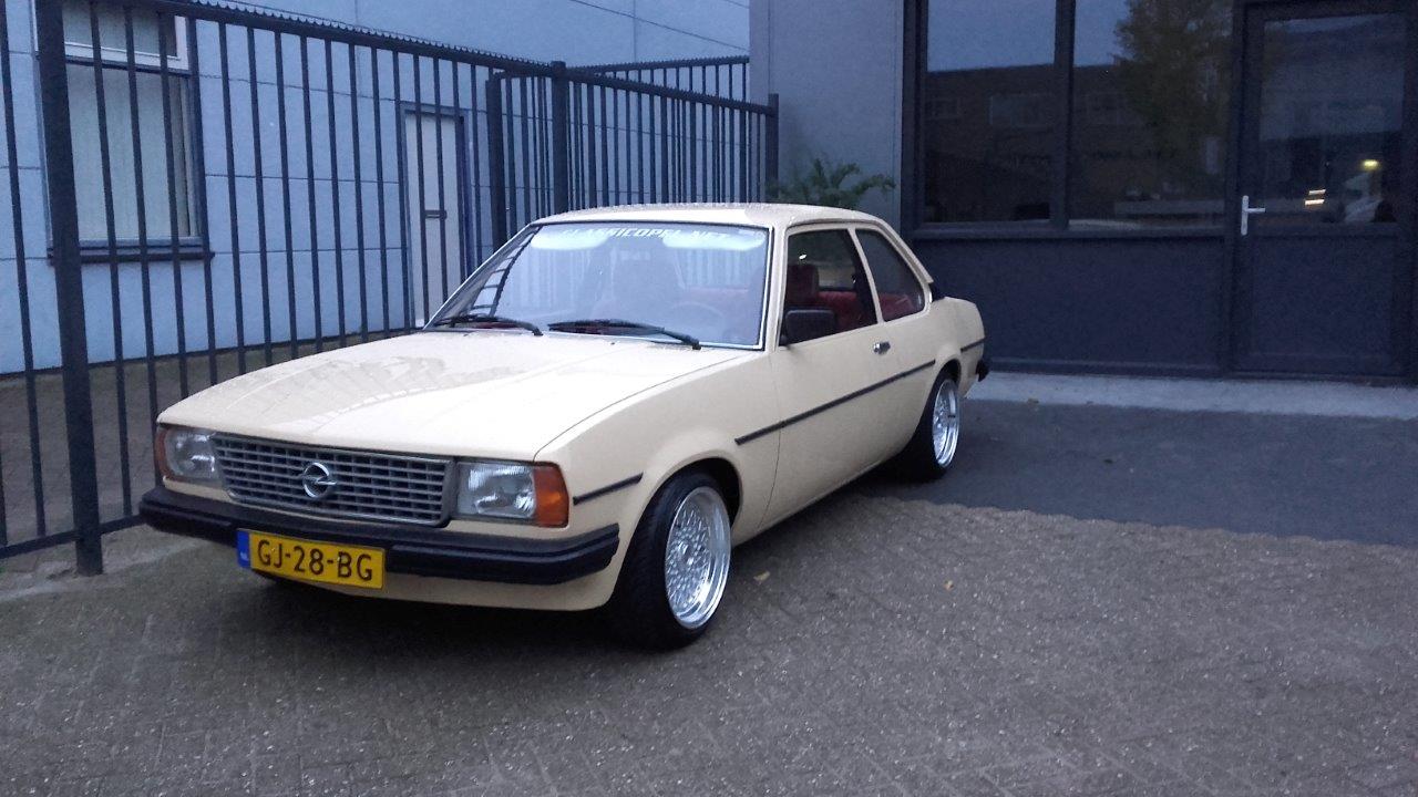 Opel Ascona B 04 (238)