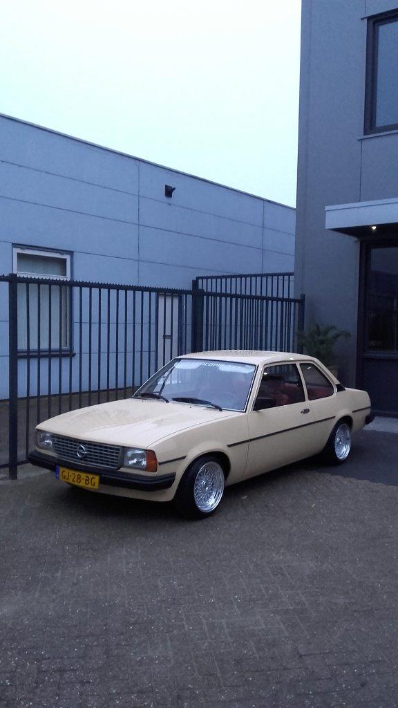 Opel Ascona B 04 (241)