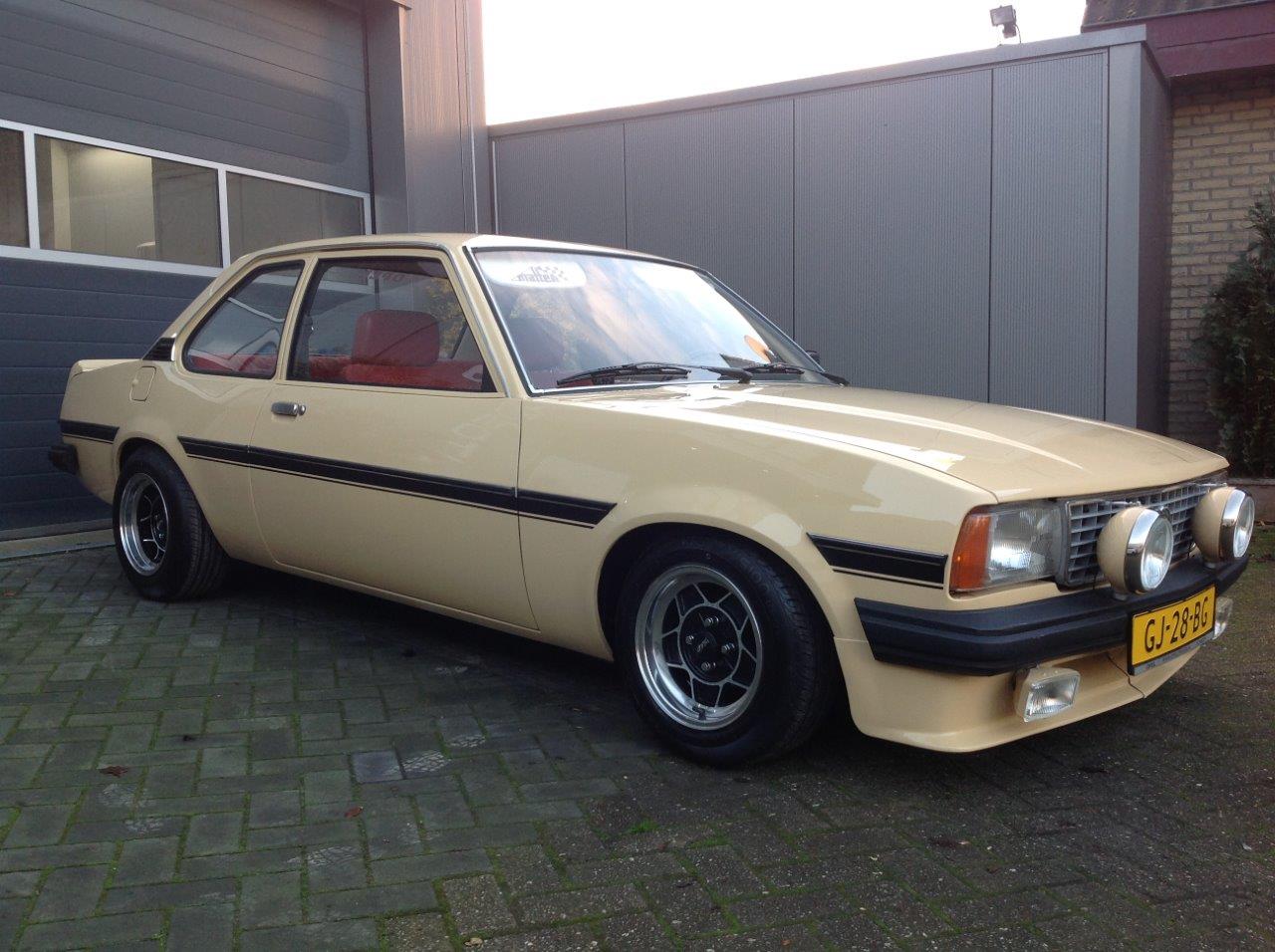 Opel Ascona B 04 (252)