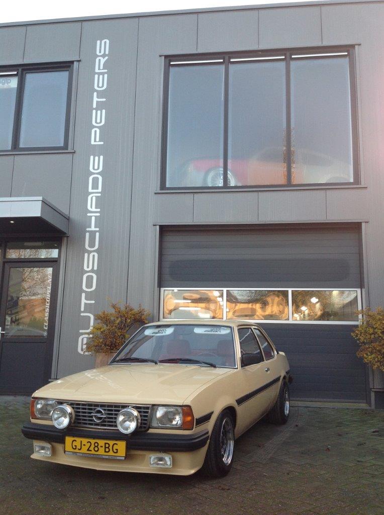 Opel Ascona B 04 (257)
