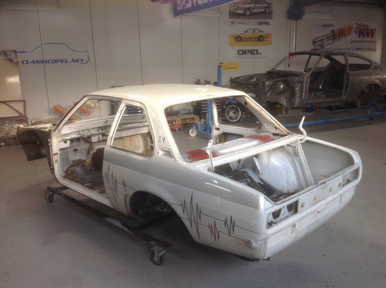 Opel-Ascona-B-400-nr-24-106