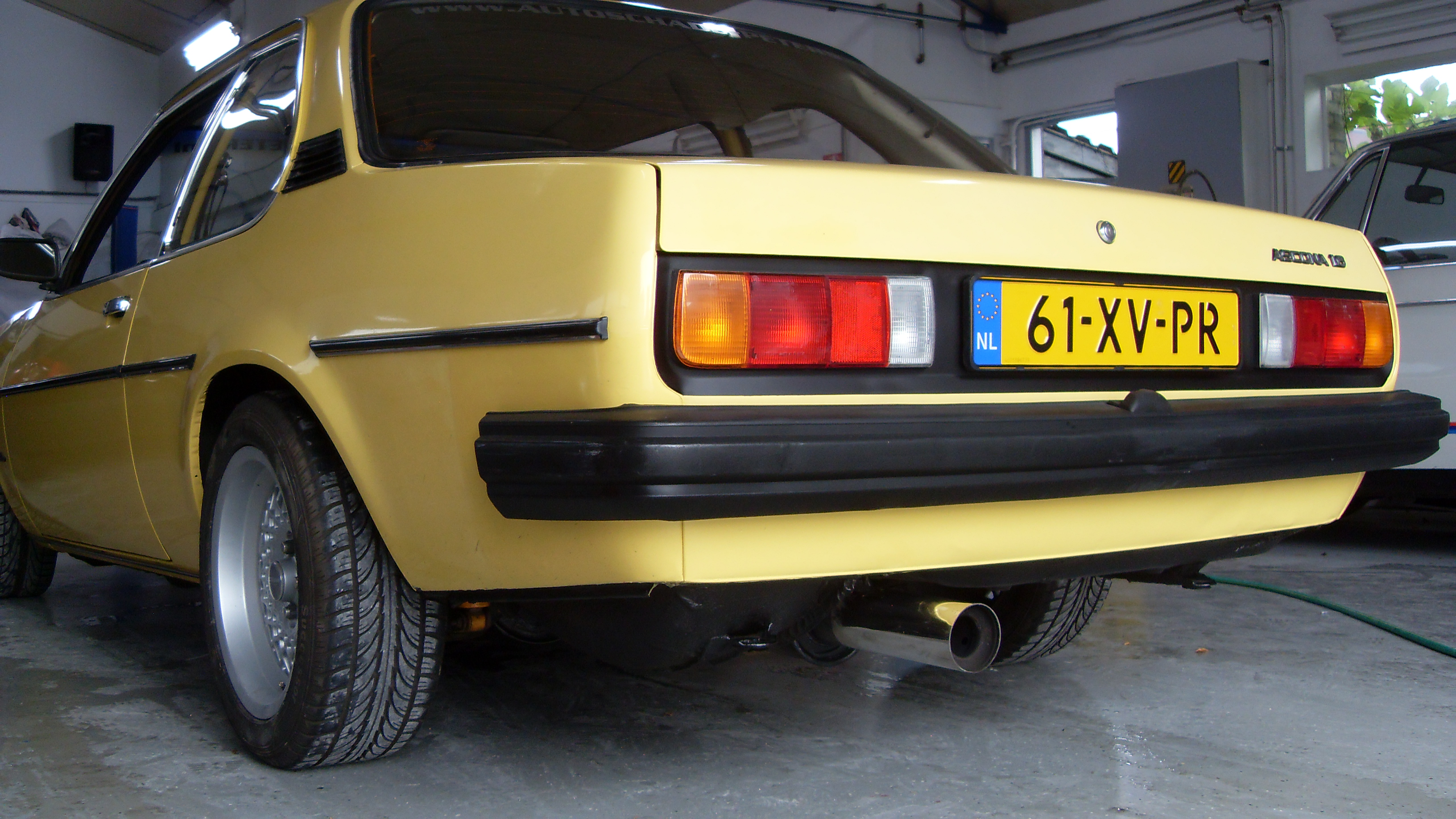 Ascona B 400