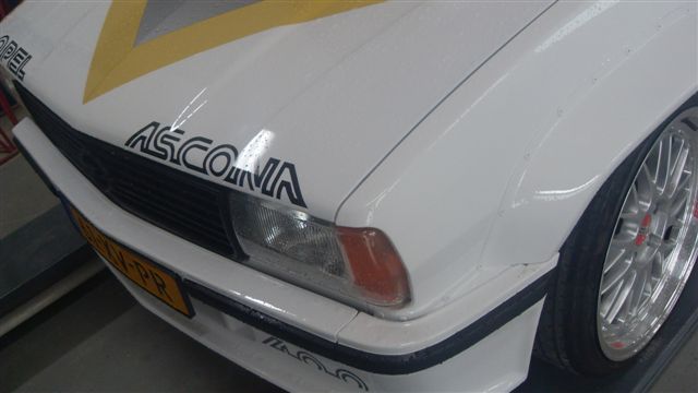 Ascona B 400