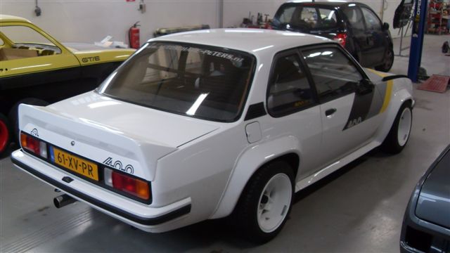 Ascona B 400