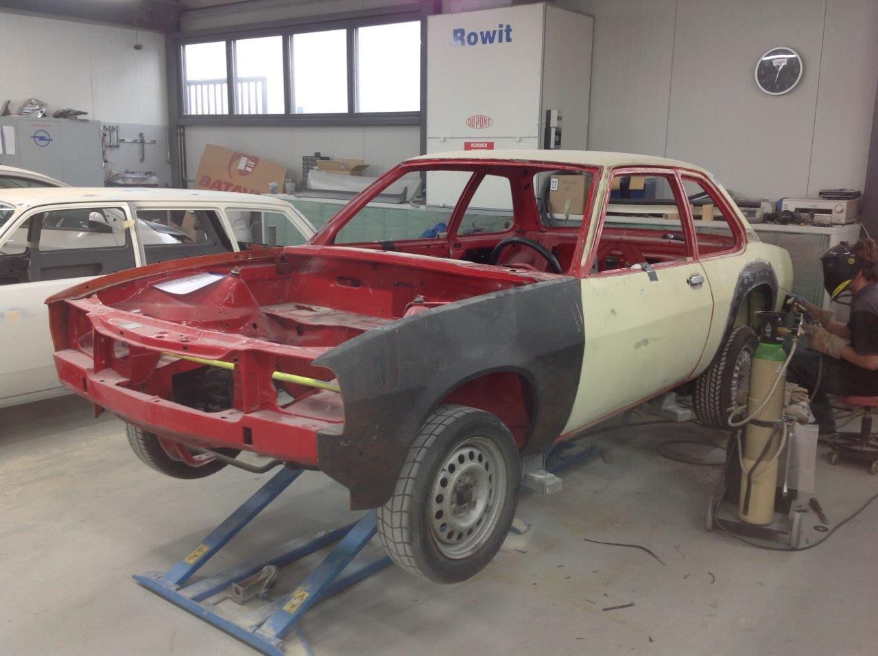 Opel Ascona B 400 R15 (106)