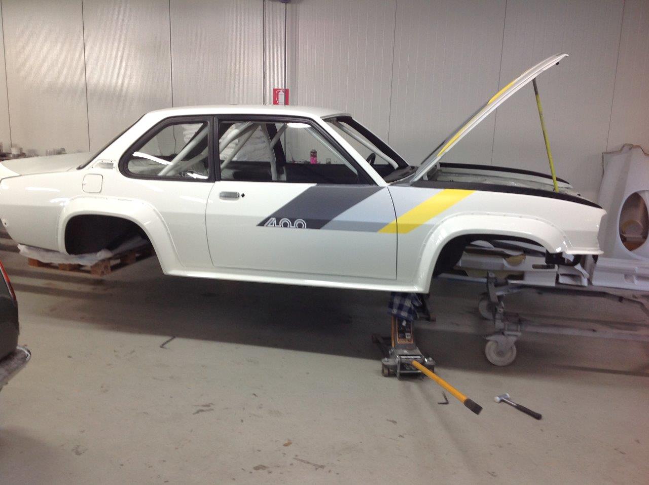 Opel Ascona B 400 R18 (294)