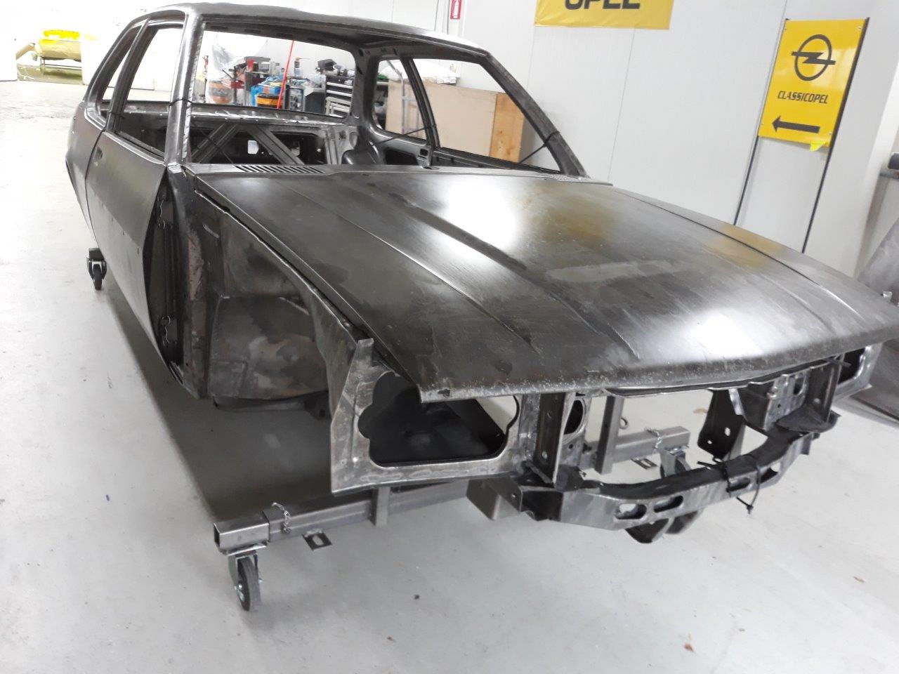 Opel-Ascona-B-400-R21-128