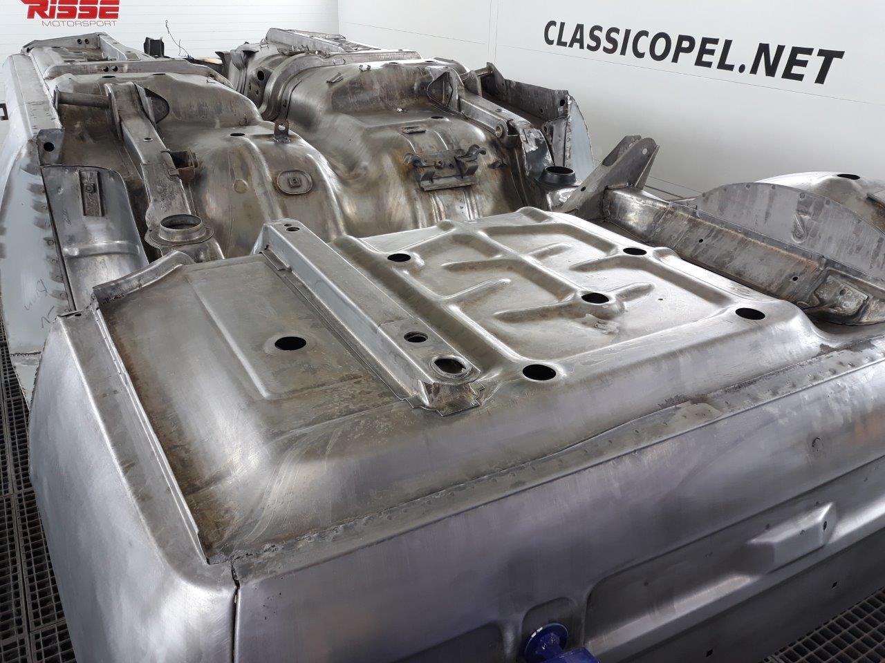 Opel-Ascona-B-400-R21-168