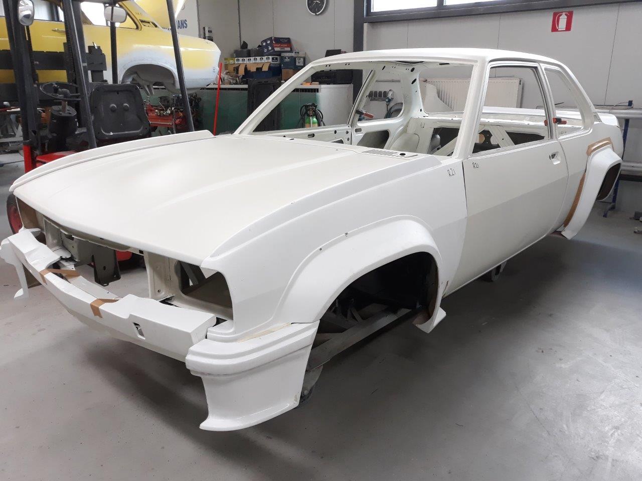 Opel-Ascona-B-400-R21-211