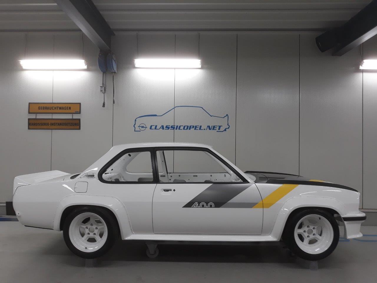 Opel-Ascona-B-400-R21-213-295