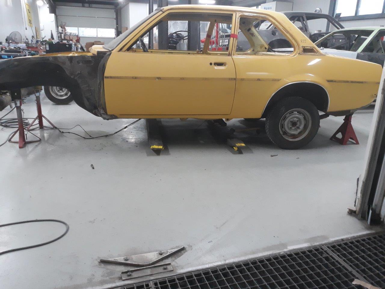 Opel-Ascona-B-400-R22-121-101