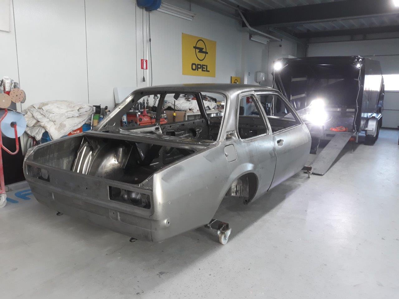 Opel-Ascona-B-400-R22-121-112