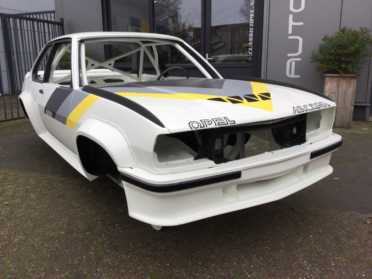 Opel-Ascona-B-400-R22-121-205
