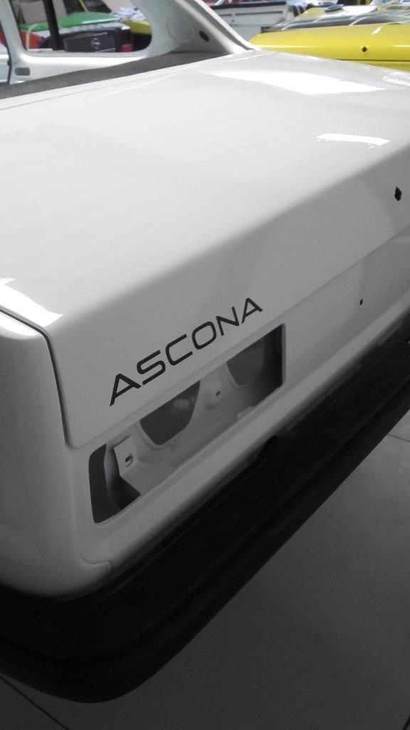 Opel Ascona B wit 03 (311)