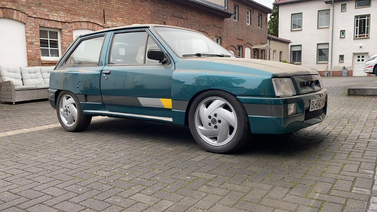 Opel-Corsa-A-Irmscher-nr-02-211