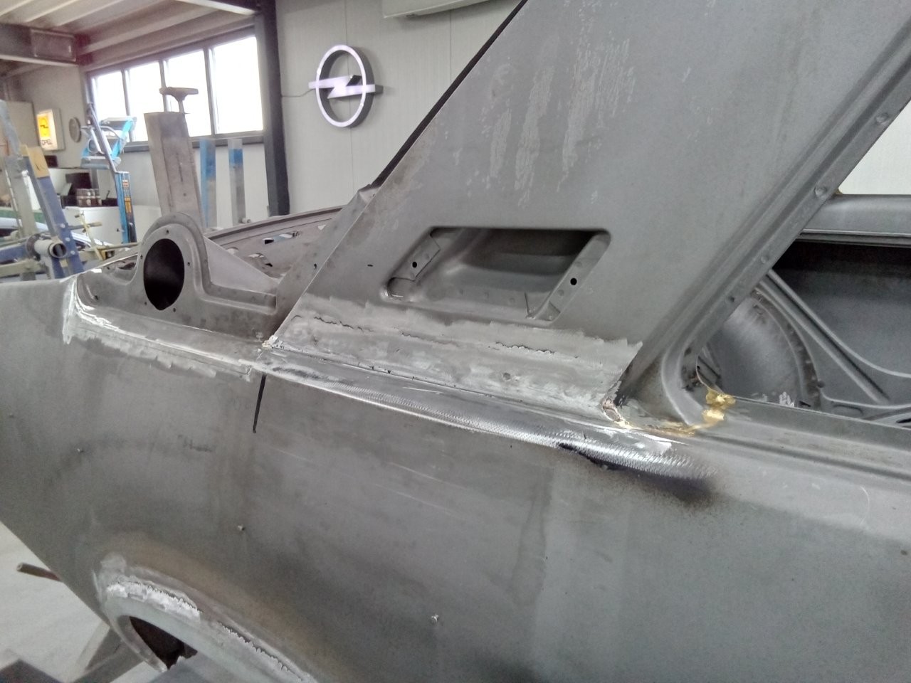 Opel-Kadett-C-Aero-nr-06-223