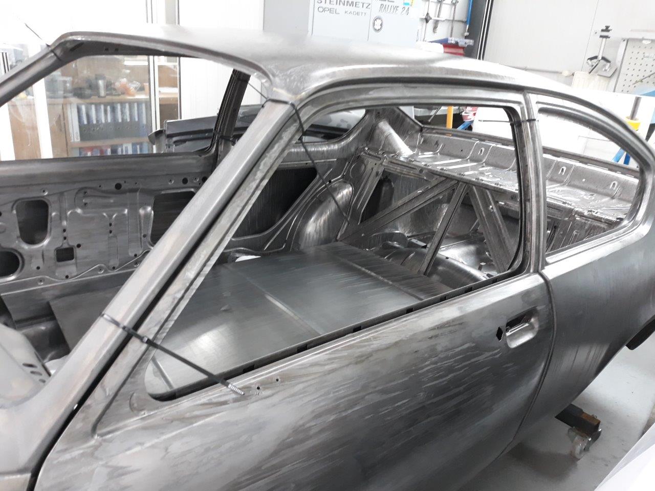 Opel-Kadett-C-Coupe-nr32-125