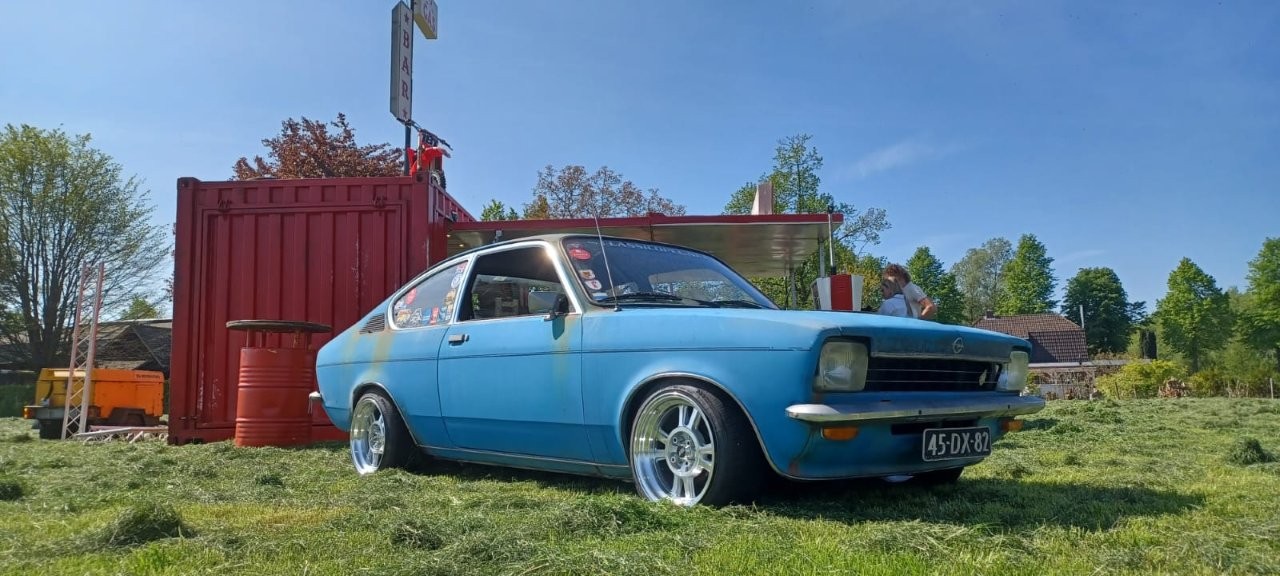 Opel-Kadett-C-Coupe-patina-148