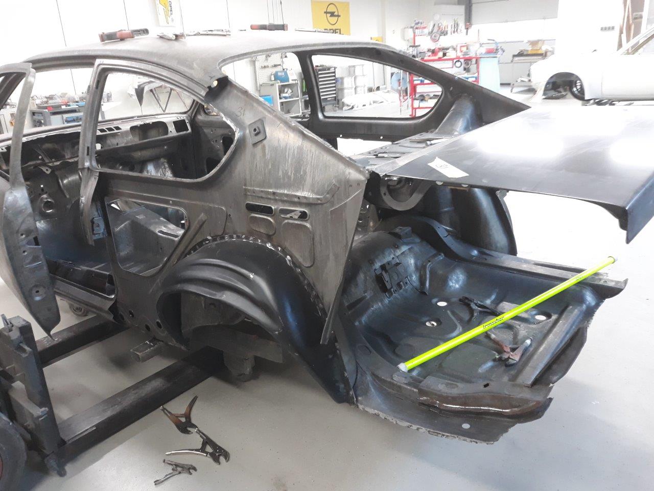 Opel-Kadett-C-GTE-nr-31-142-182