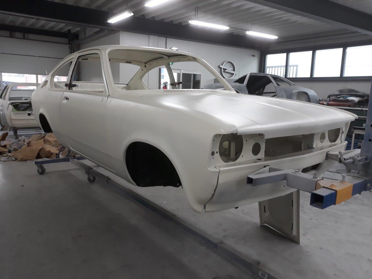 Opel-Kadett-C-GTE-nr-31-142-210