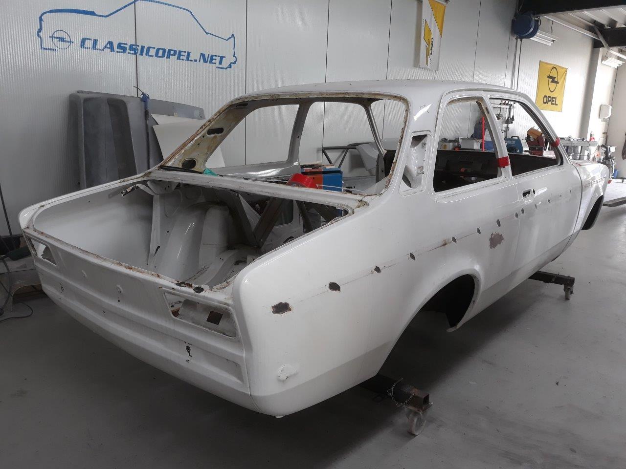Opel-Kadett-C-sedan-nr-01-103-106