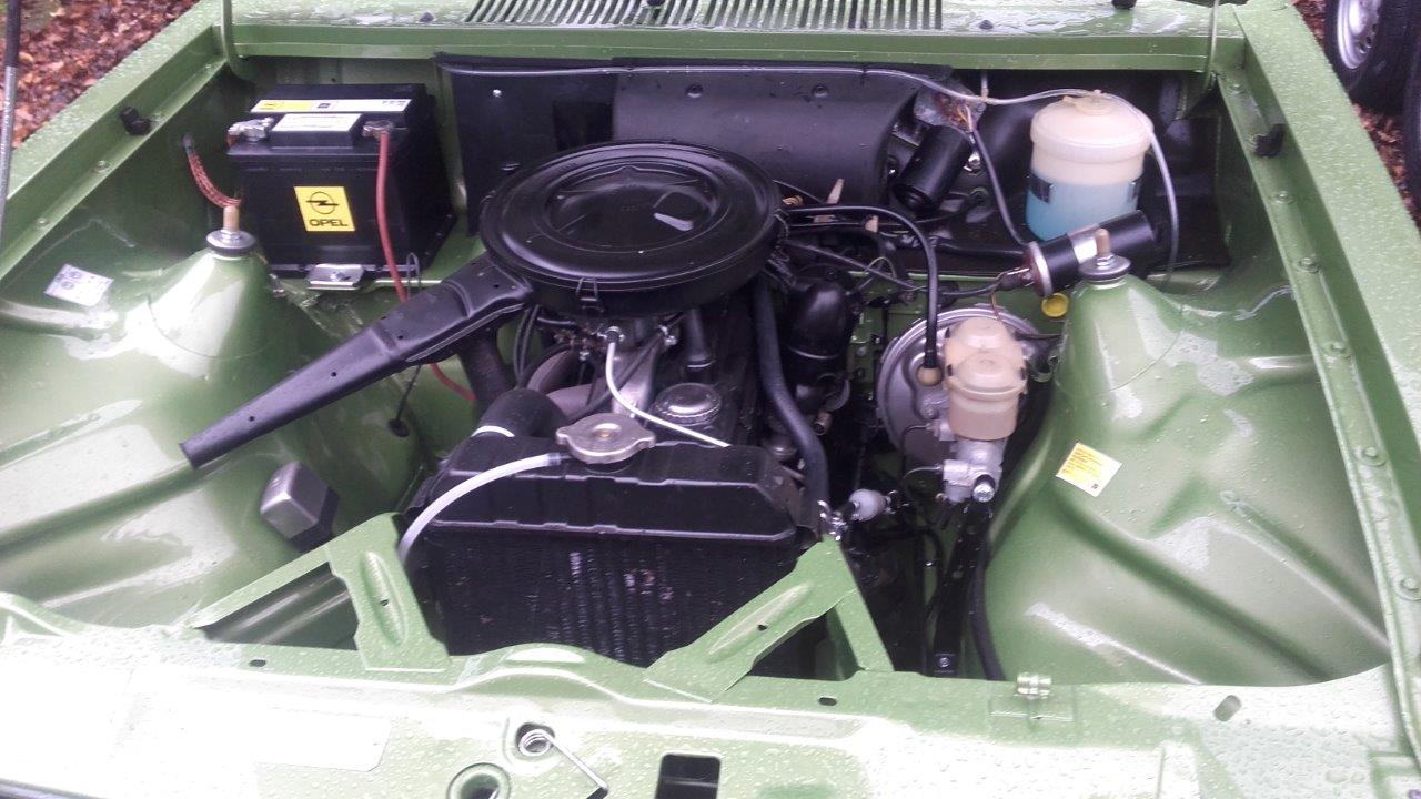 Opel Kadett C sedan nr 01 (268)