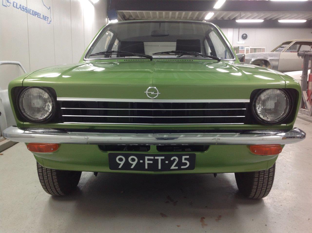 Opel Kadett C sedan nr 01 (274)